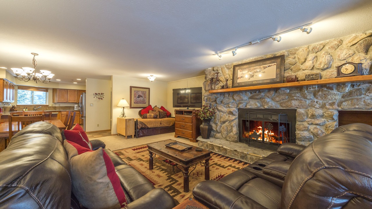 Photo of Livingroom in Mountain House