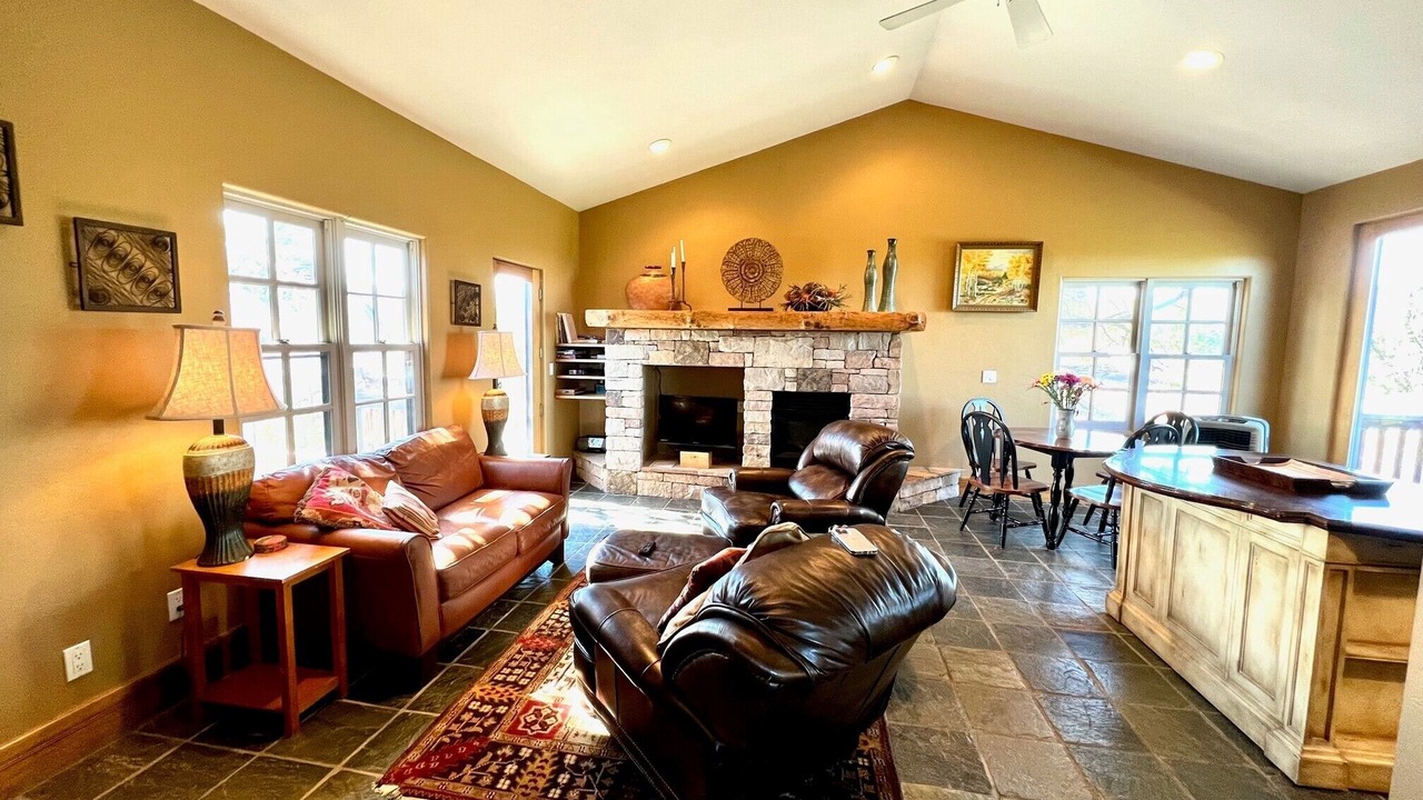 Photo of Livingroom in Ridgway