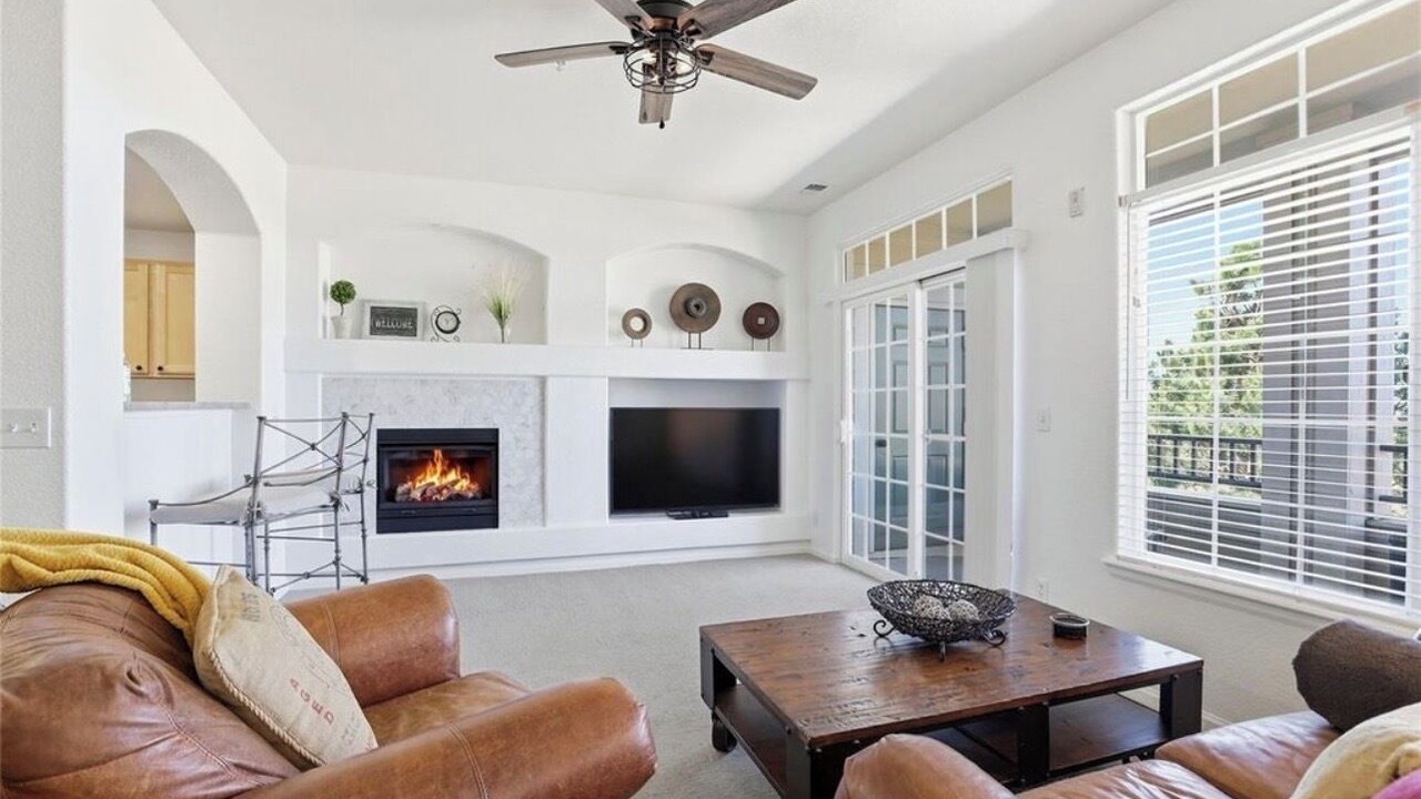 Photo of Livingroom in Castle Rock