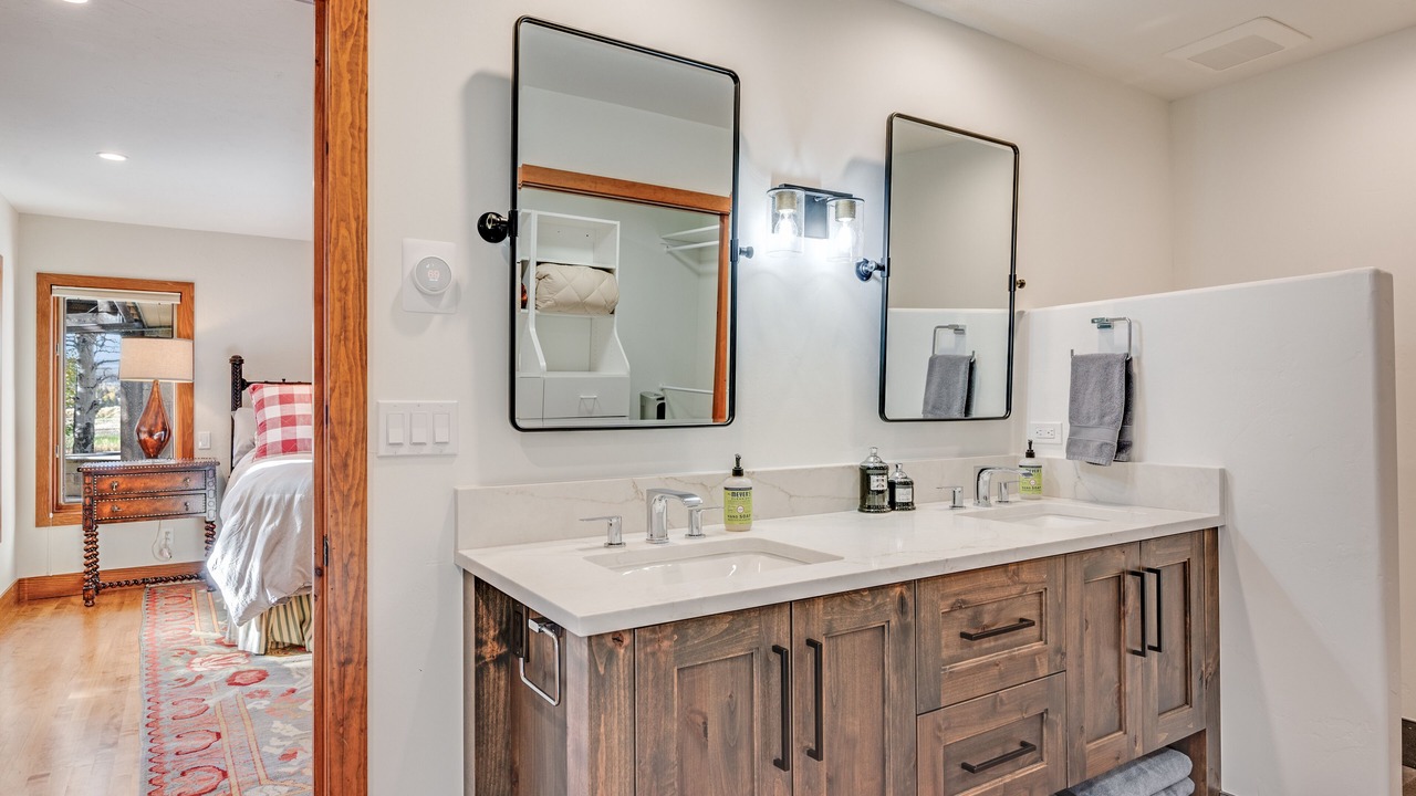 Photo of Bathroom in Edwards
