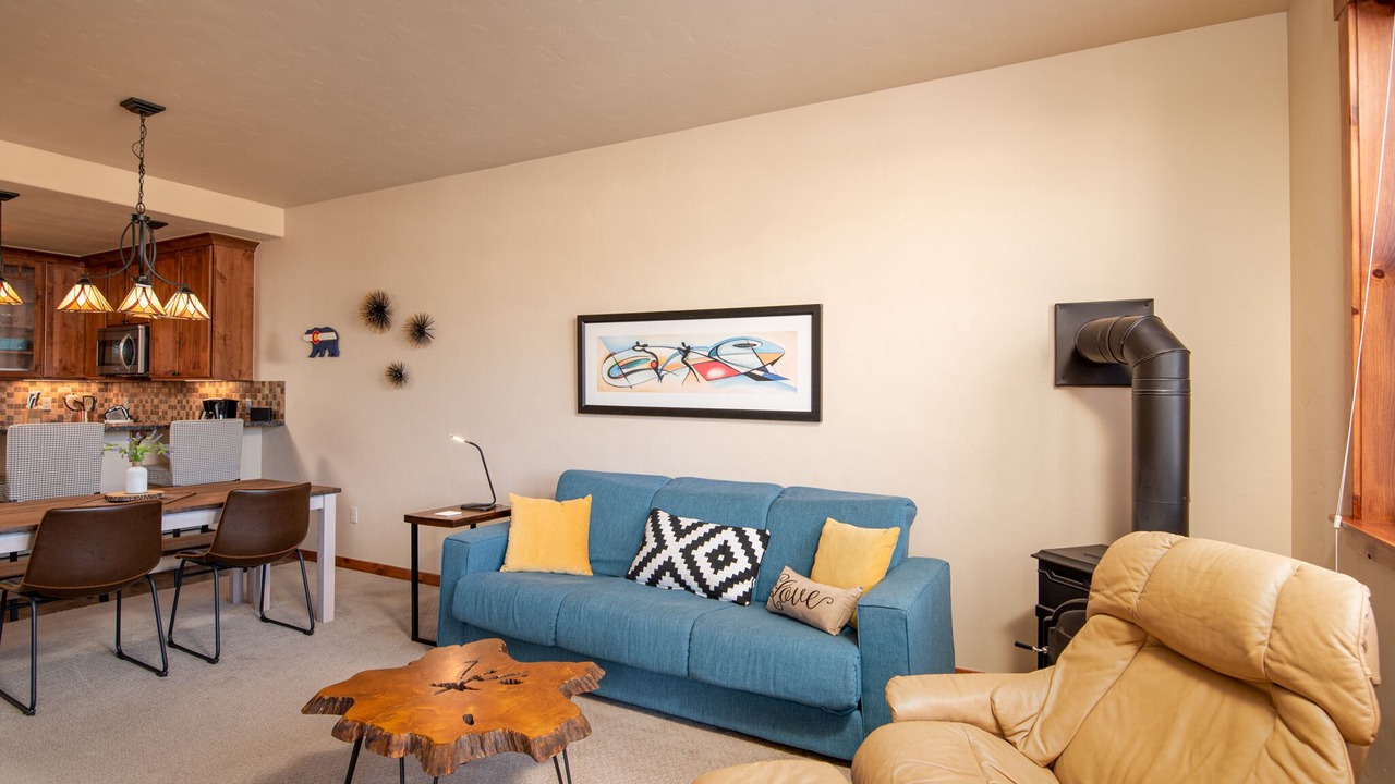 Photo of Livingroom in Fraser