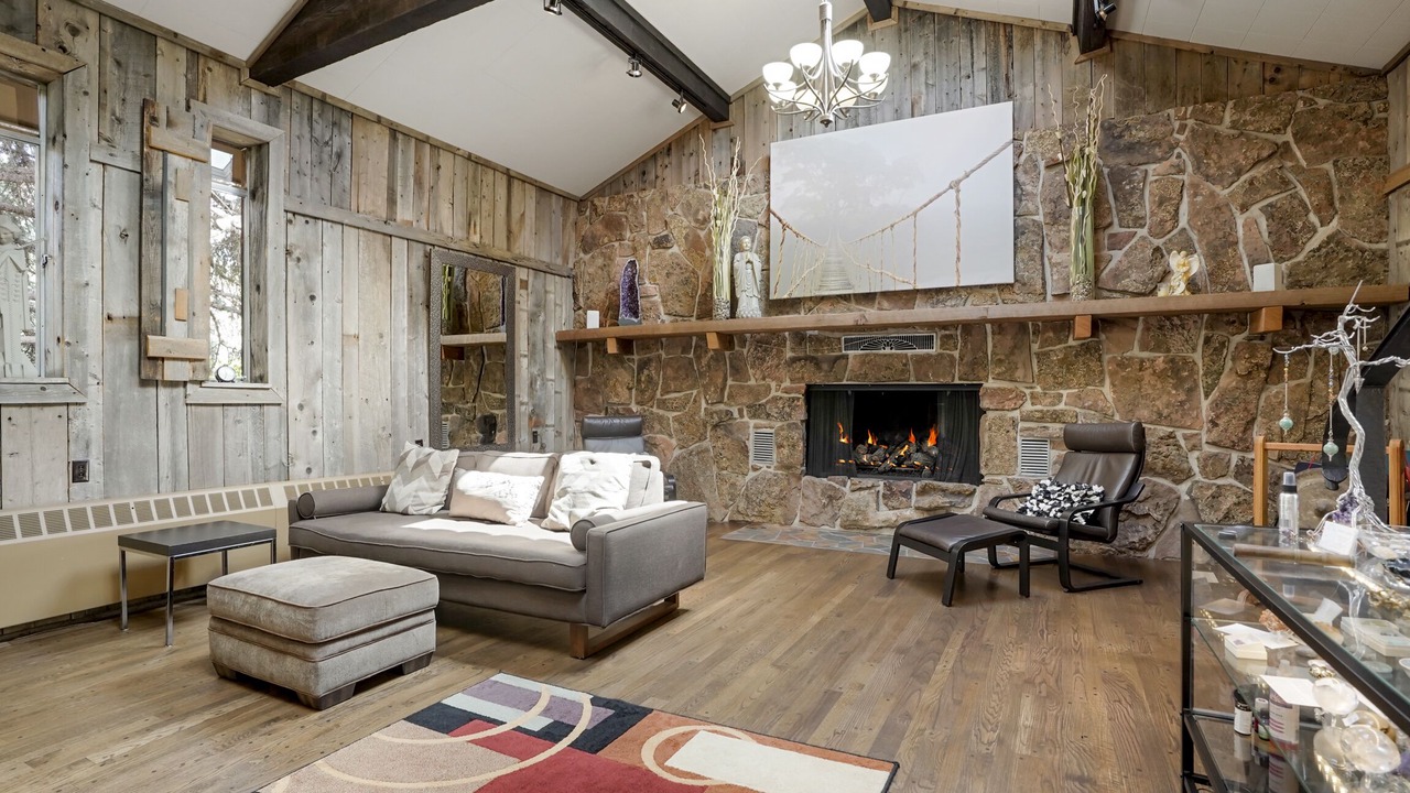 Photo of Livingroom in Greenwood Village