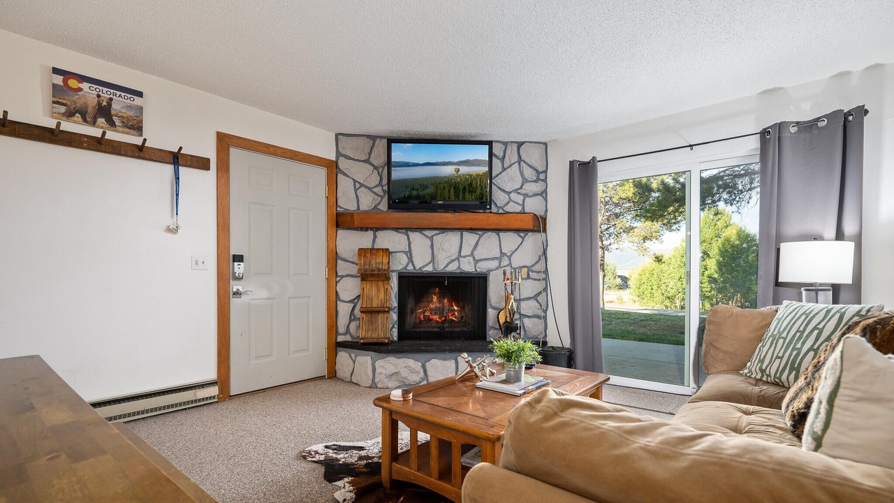 Photo of Livingroom in Fraser