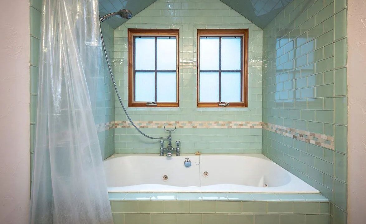 Photo of Bathroom in Coolin
