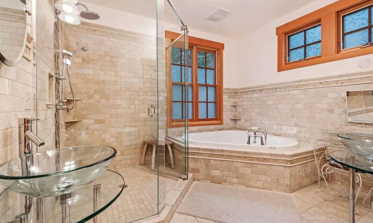 Photo of Bathroom in Coolin