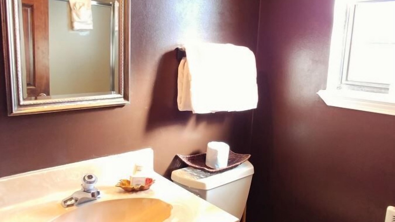 Photo of Bathroom in Red River