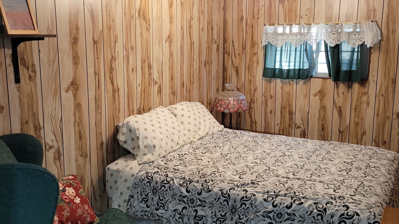 Photo of Bedroom in Green Mountain Falls