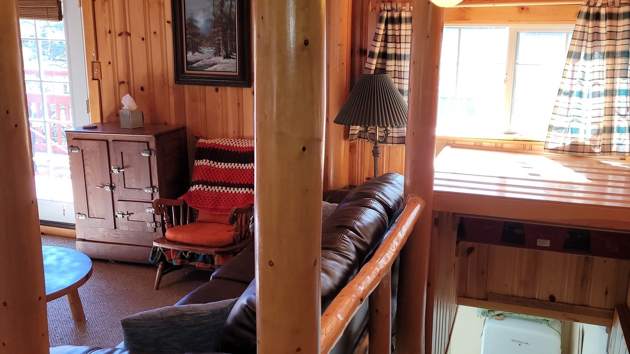Photo of Livingroom in Green Mountain Falls