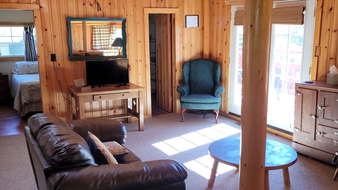 Photo of Livingroom in Green Mountain Falls