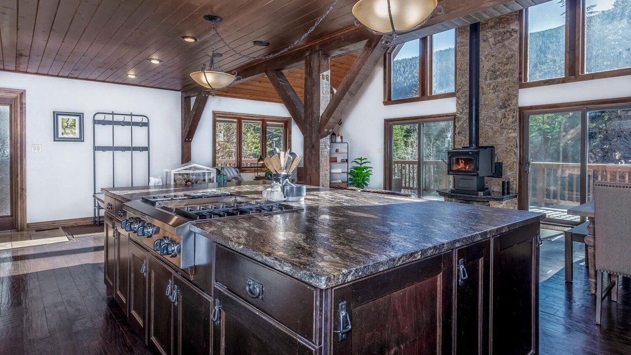 Photo of Kitchen in Idaho Springs