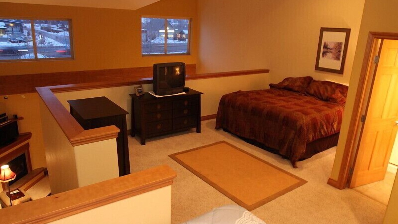 Photo of Bedroom in Willow Grove