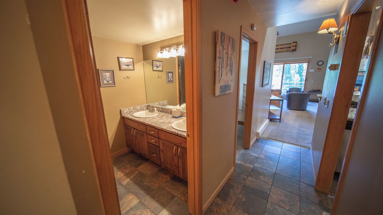 Photo of Bathroom in Mountain House