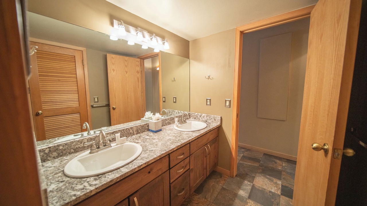 Photo of Bathroom in Mountain House