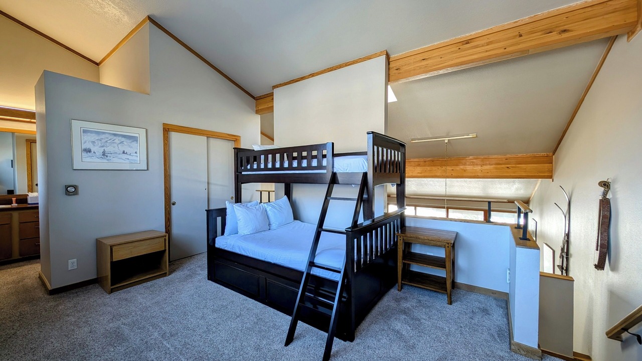 Photo of Bedroom in Keystone