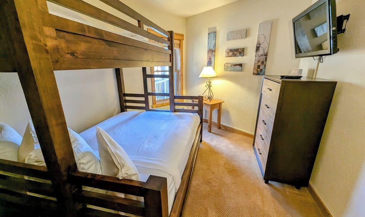 Photo of Bedroom in Mountain House