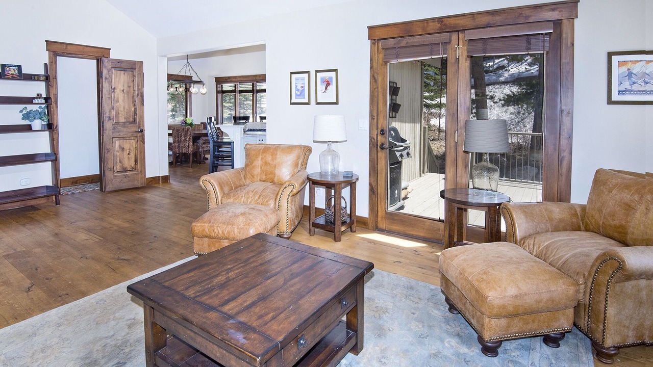 Photo of Livingroom in Vail