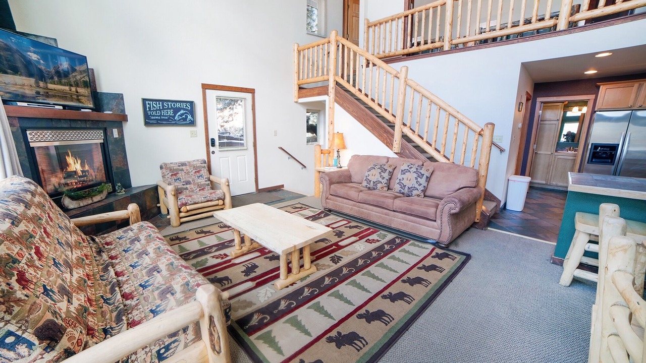 Photo of Livingroom in Estes Park
