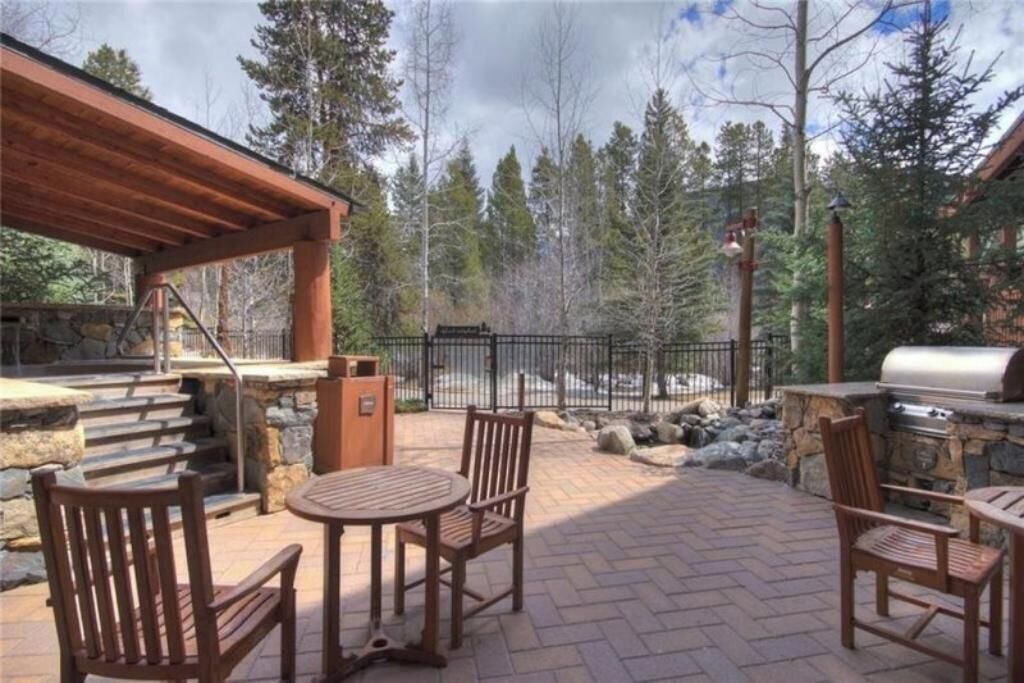 Photo of Outdoor in River Run