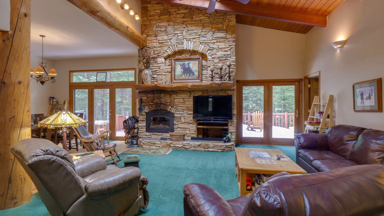 Photo of Livingroom in Downieville-Lawson-Dumont