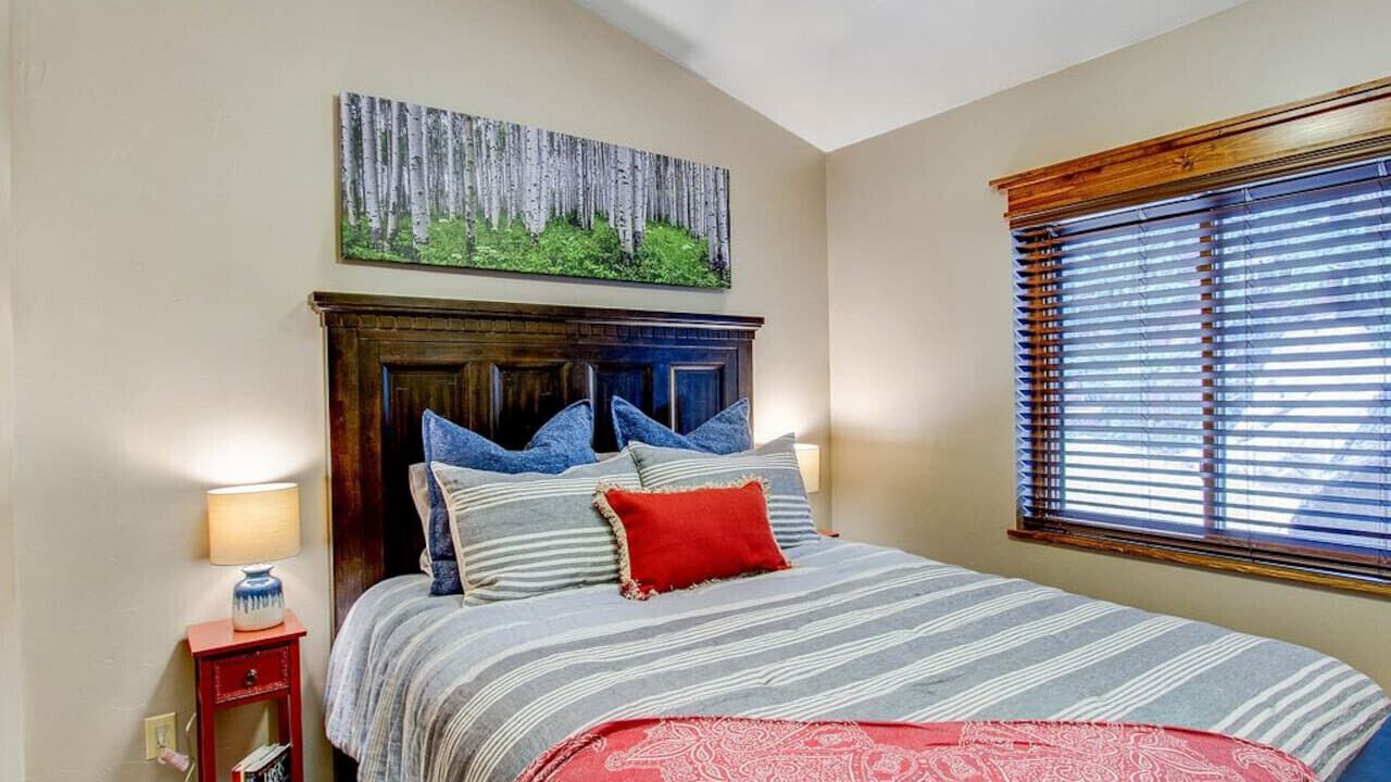 Photo of Bedroom in Green Mountain Falls