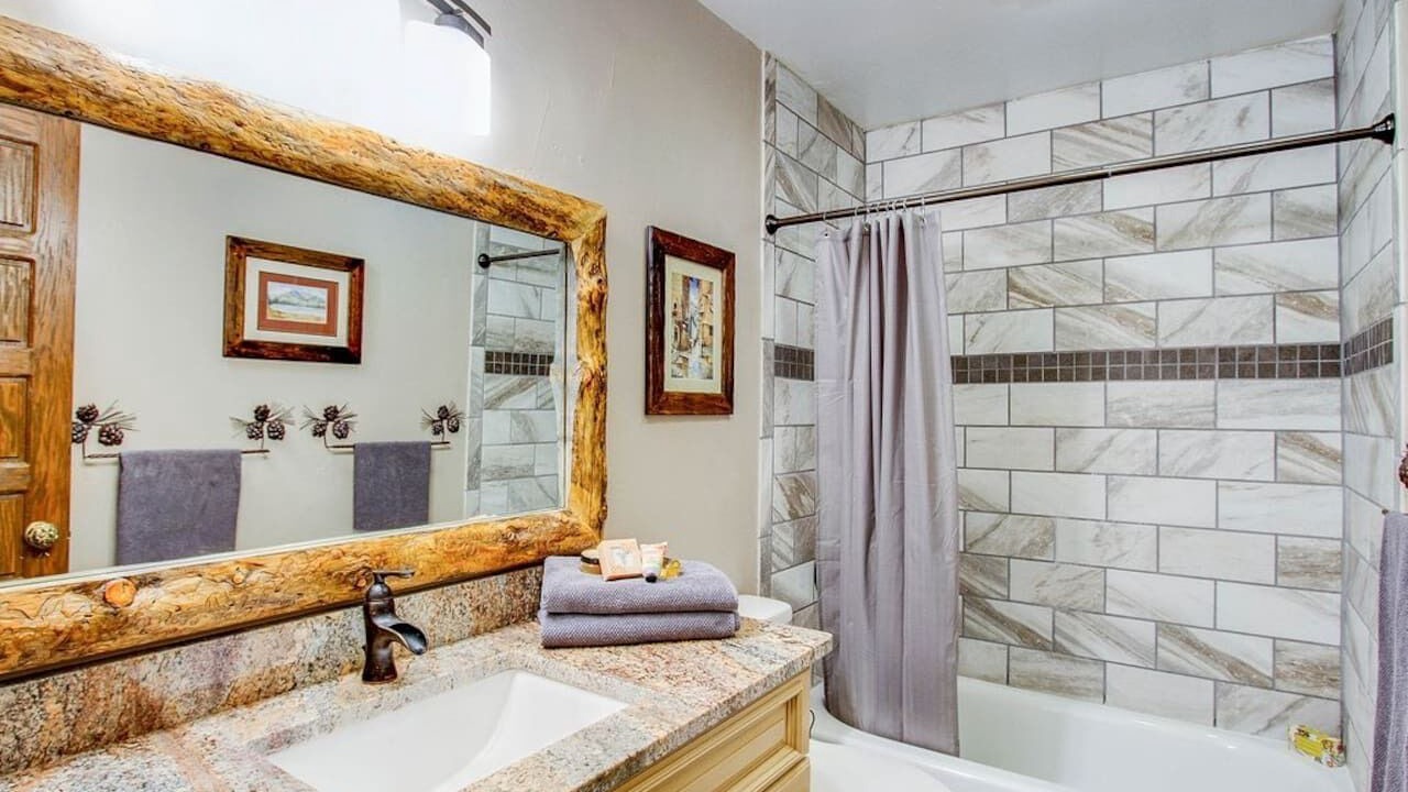 Photo of Bathroom in Green Mountain Falls