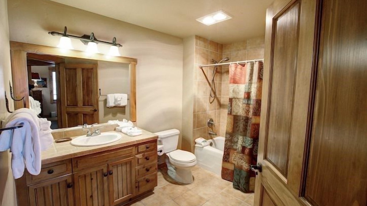 Photo of Bathroom in Christie Heights