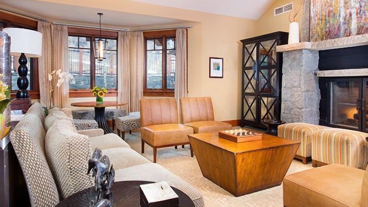 Photo of Livingroom in Avon