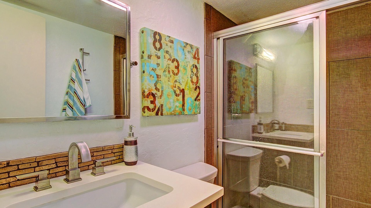 Photo of Bathroom in Peak 9