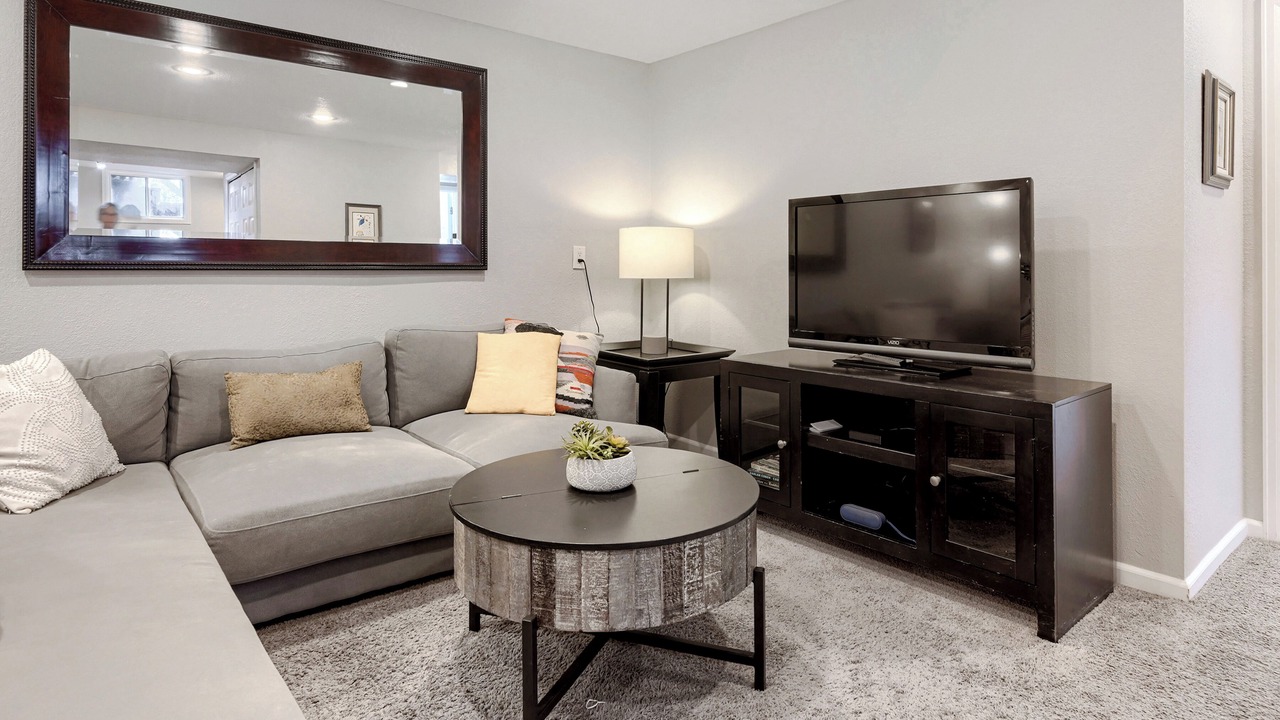 Photo of Bedroom in Devil's Thumb - Rolling Hill