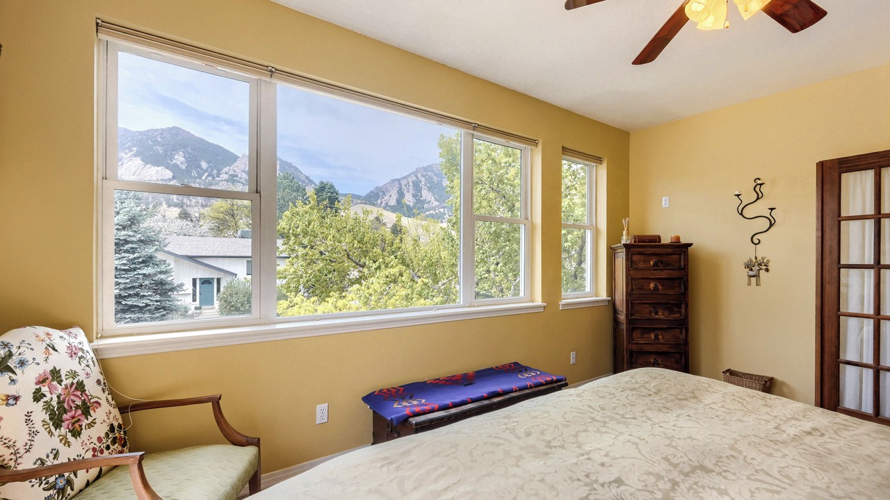 Photo of Bedroom in Devil's Thumb - Rolling Hill