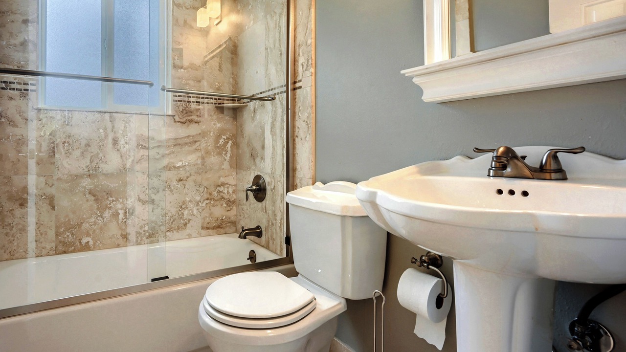 Photo of Bathroom in Devil's Thumb - Rolling Hill