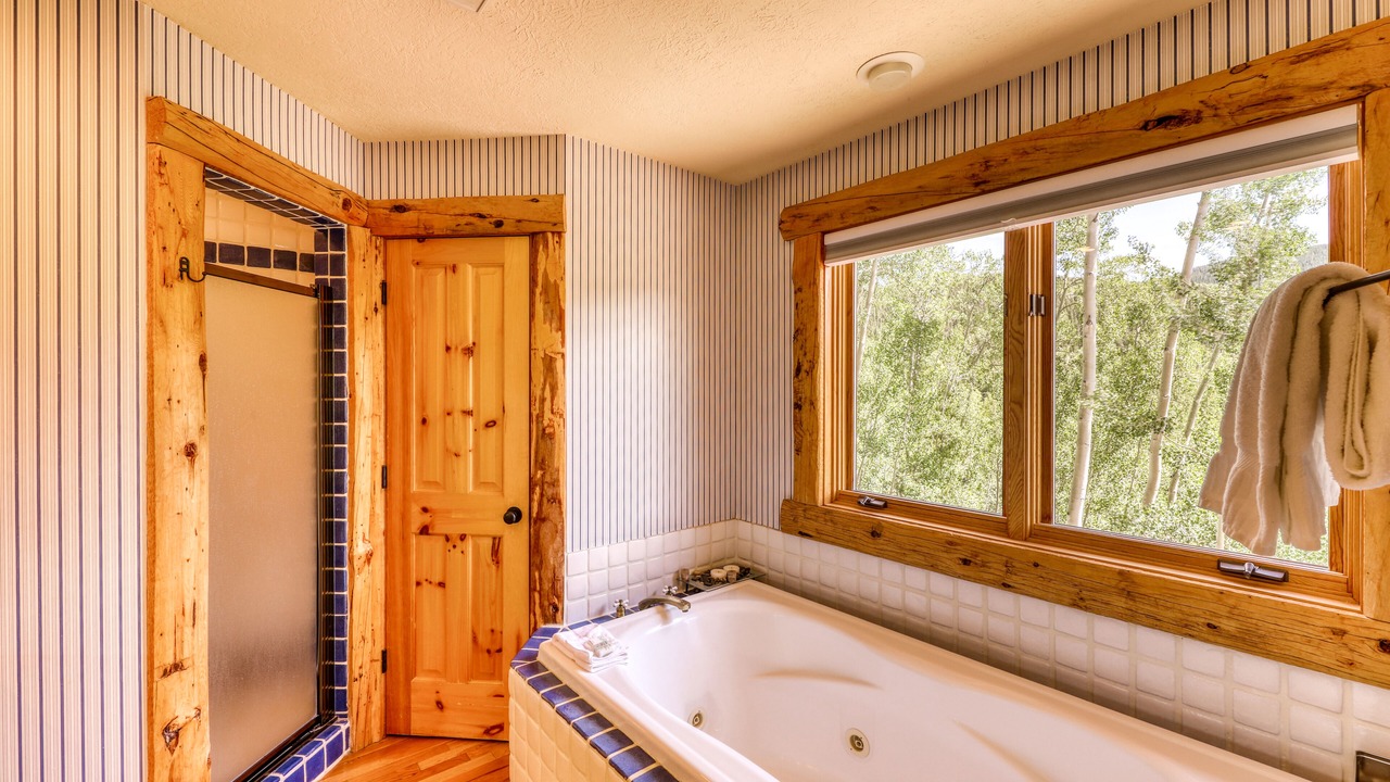 Photo of Bathroom in Baldy Mountain
