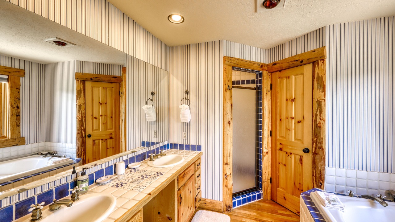 Photo of Bathroom in Baldy Mountain