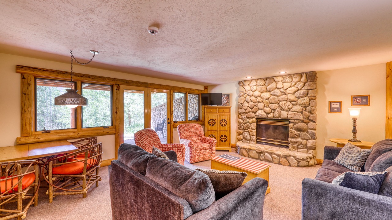Photo of Livingroom in Baldy Mountain