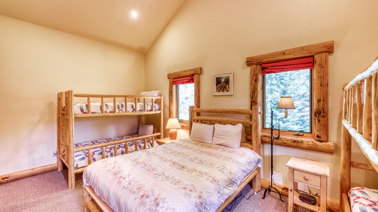 Photo of Bedroom in Baldy Mountain