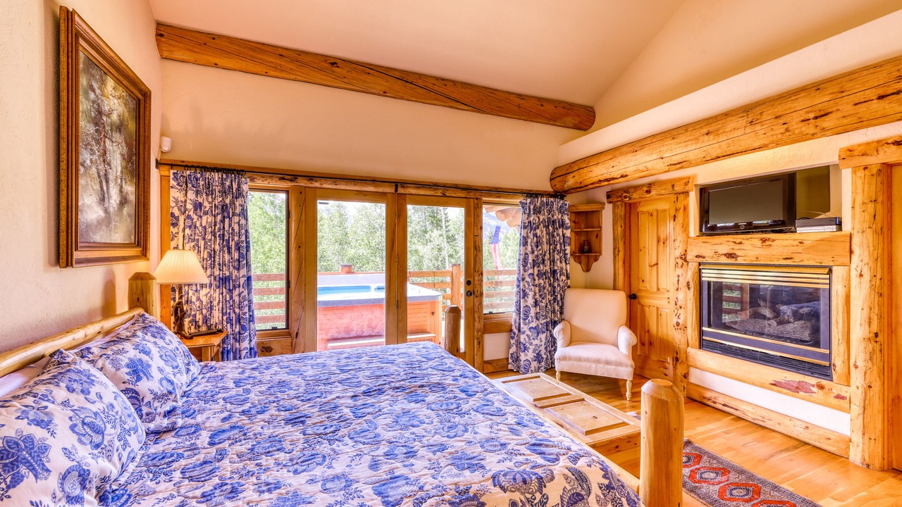 Photo of Bedroom in Baldy Mountain