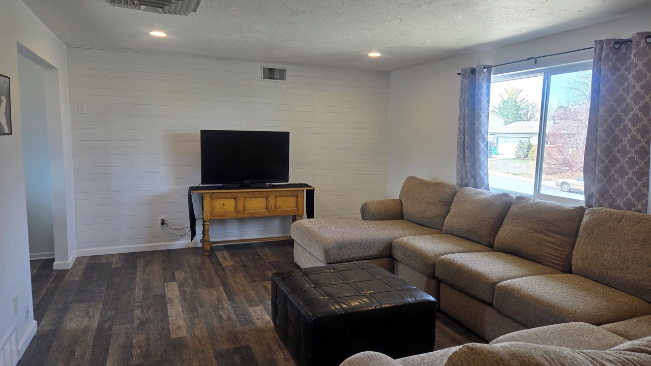 Photo of Livingroom in Lone Tree