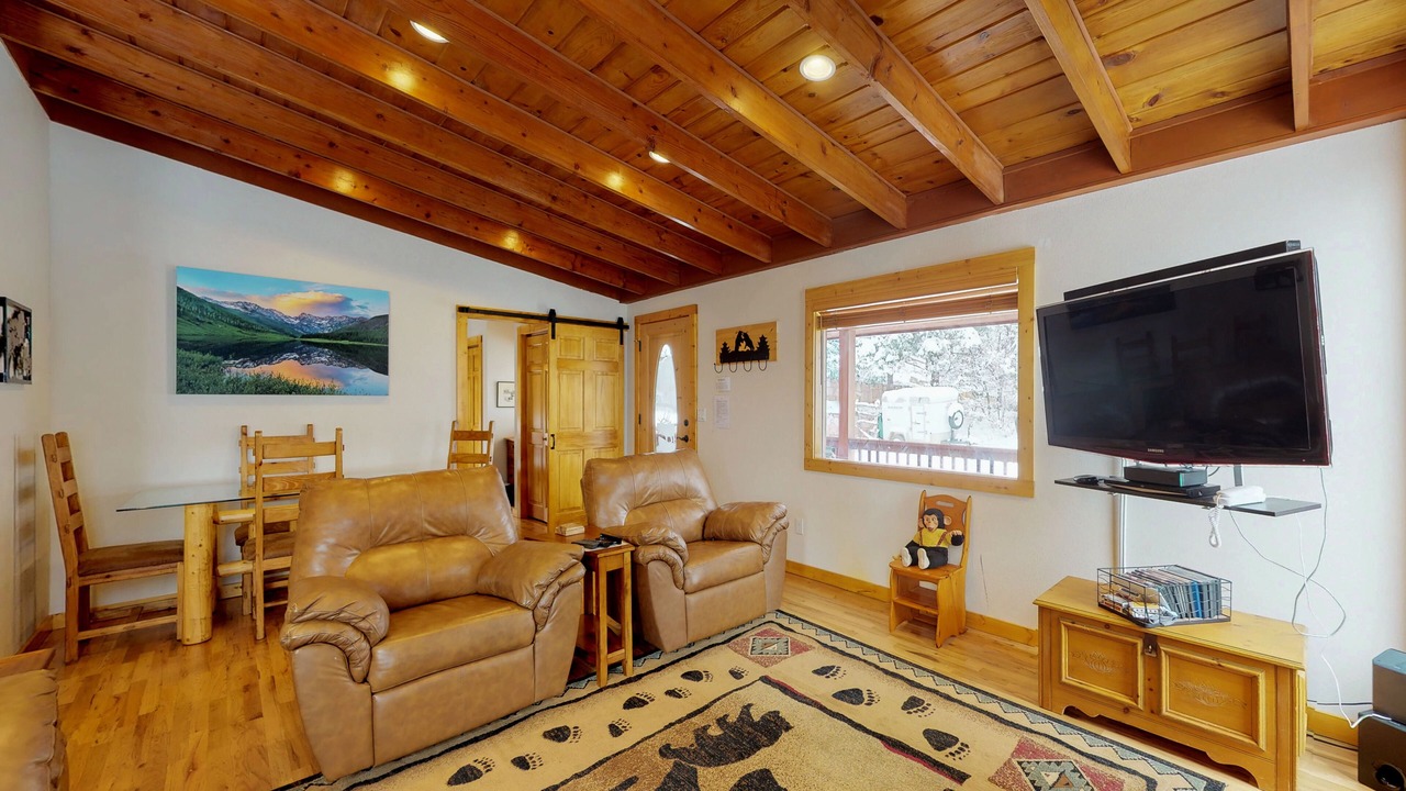 Photo of Livingroom in Green Mountain Falls