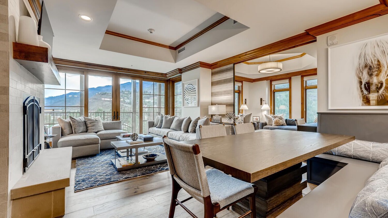 Photo of Livingroom in Vail