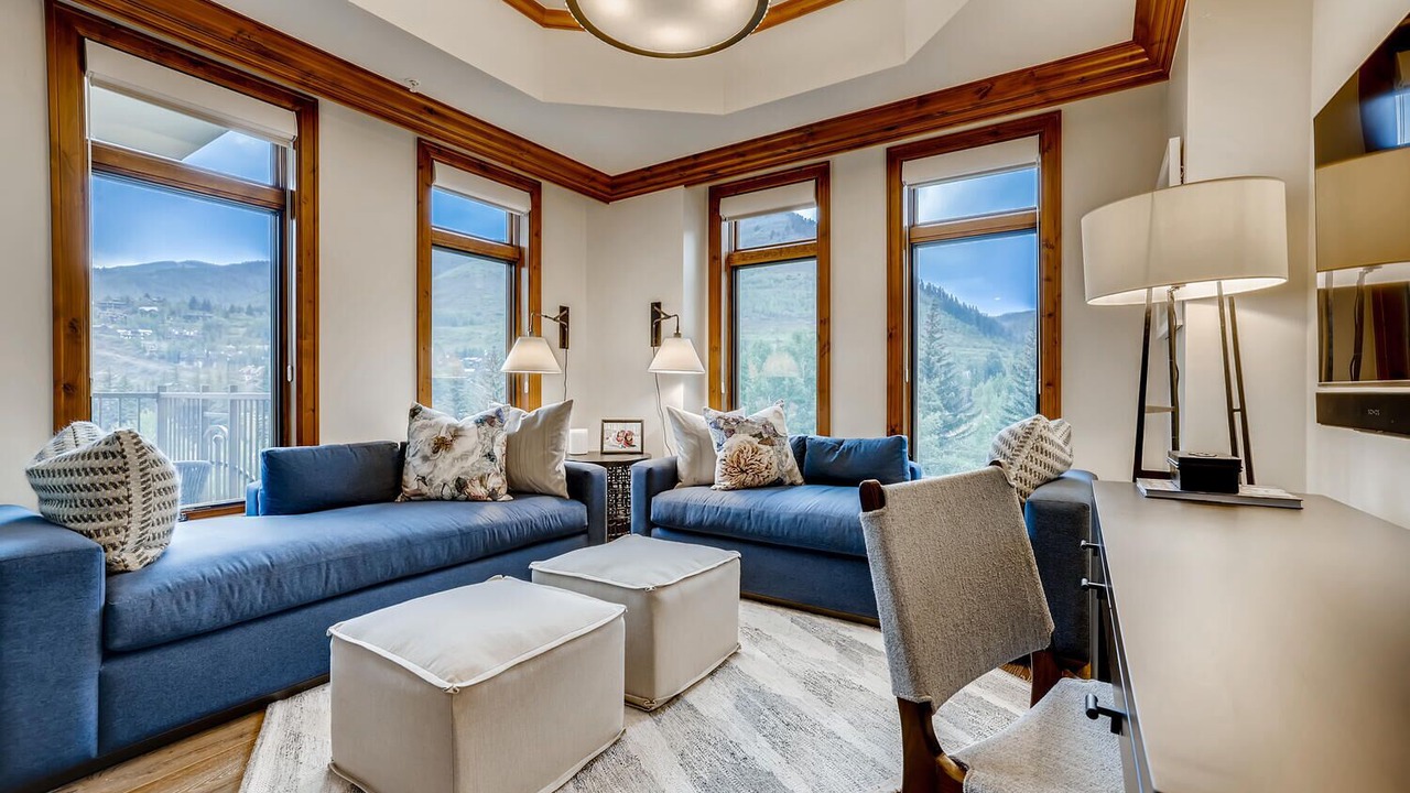 Photo of Livingroom in Vail