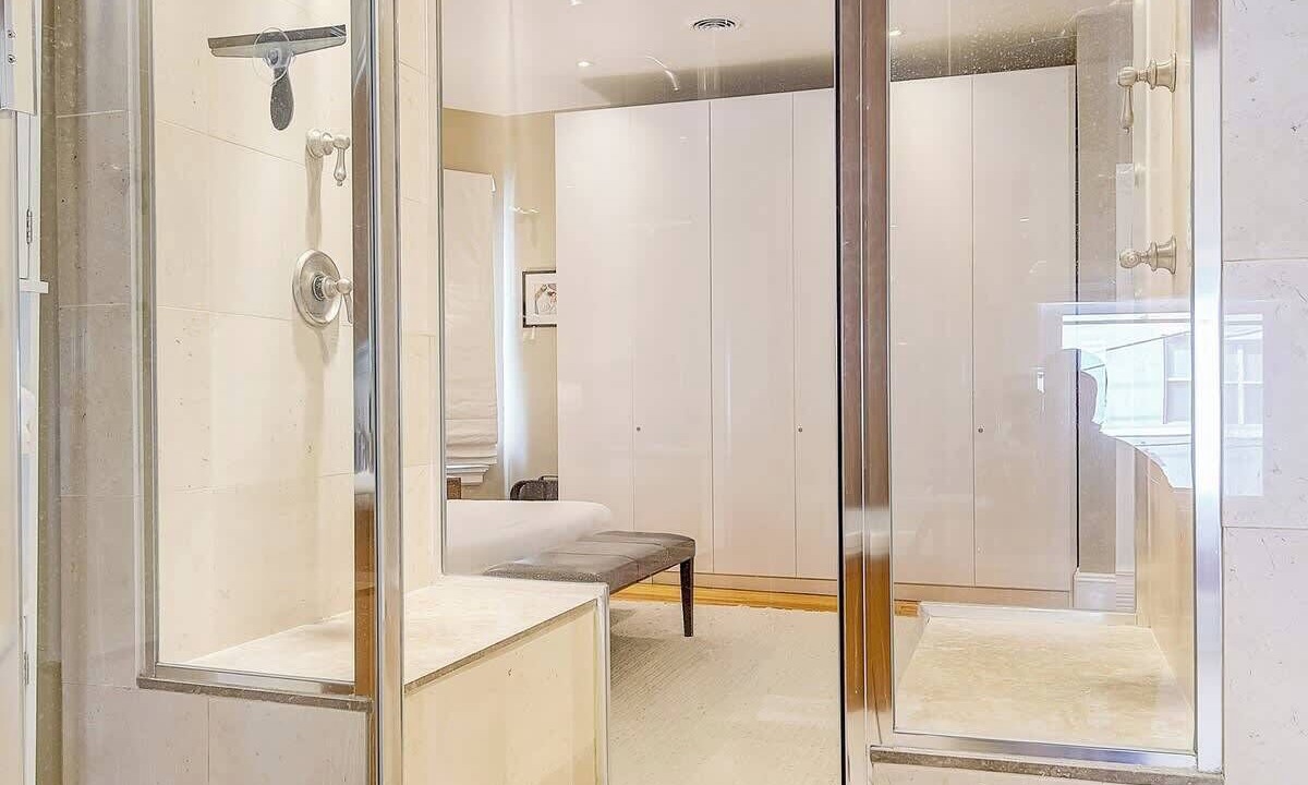 Photo of Bathroom in Uptown