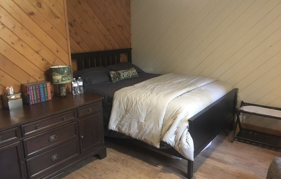 Photo of Bedroom in Shadow Mountain