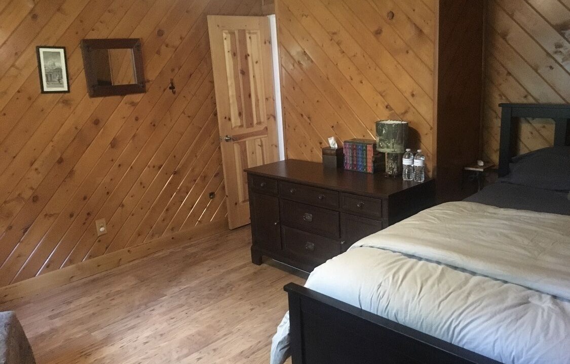 Photo of Bedroom in Shadow Mountain