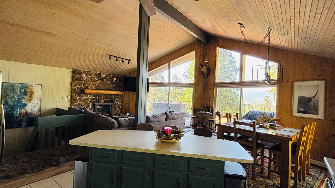 Photo of Livingroom in Tabernash