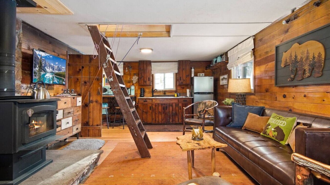 Photo of Livingroom in Coal Creek