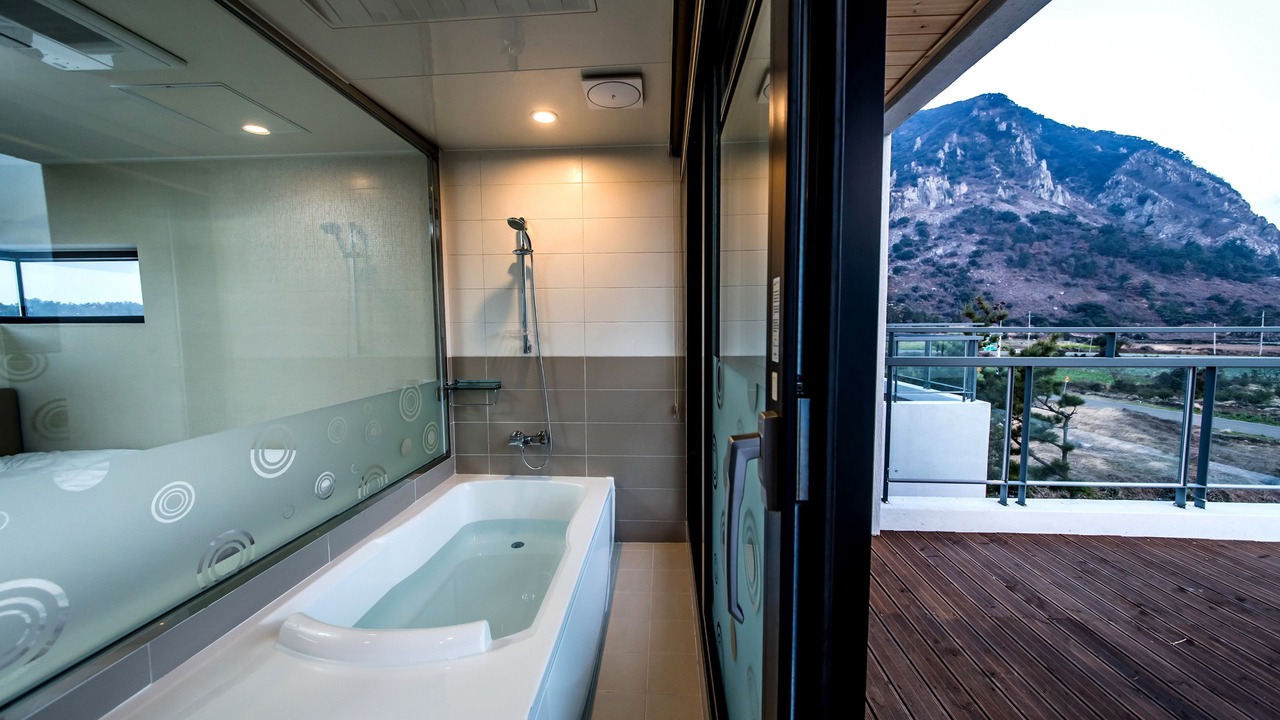 Photo of Bathroom in Andeok