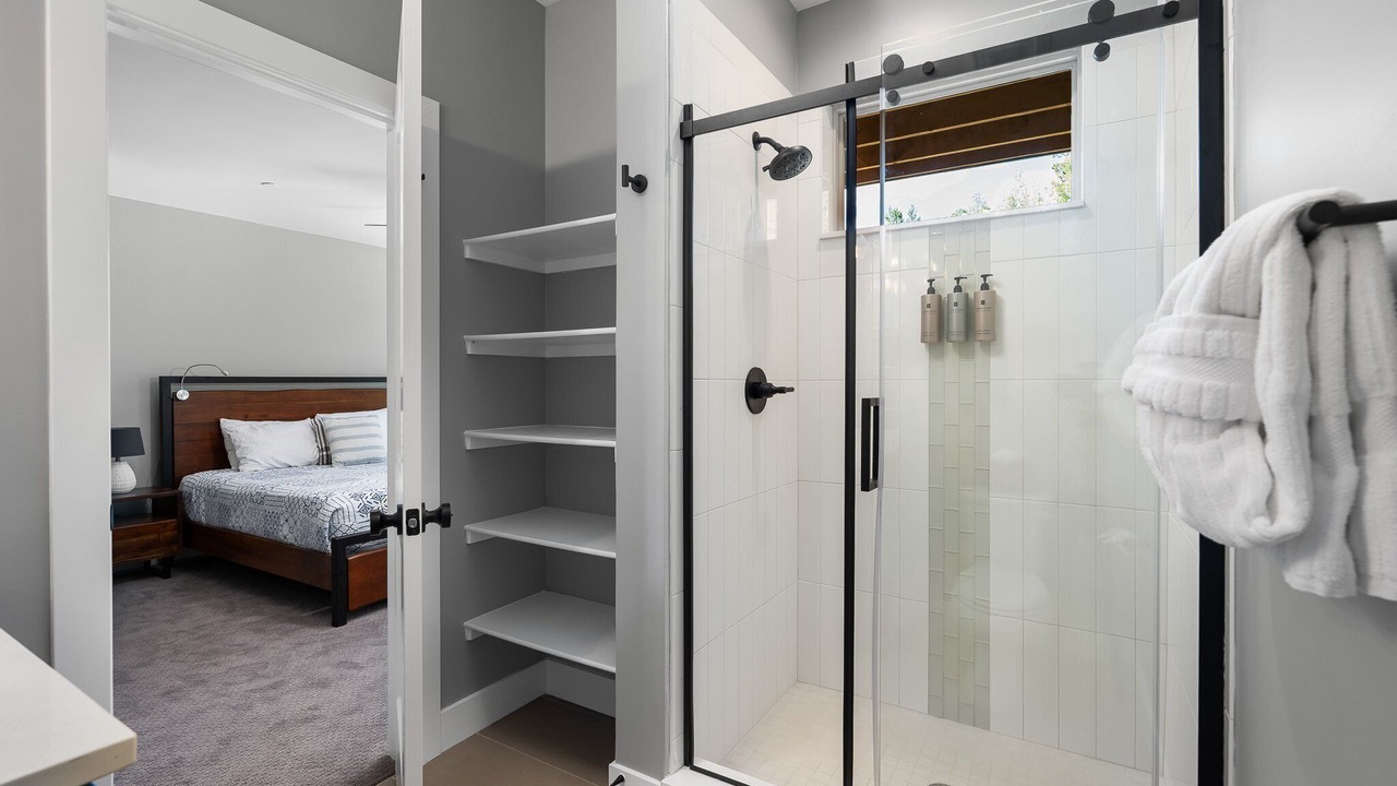 Photo of Bathroom in Rendezvous