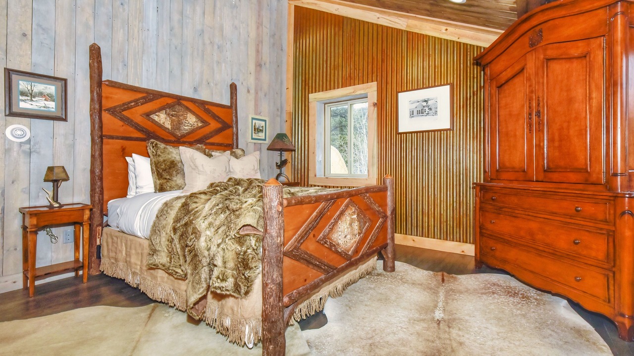 Photo of Bedroom in Lake George