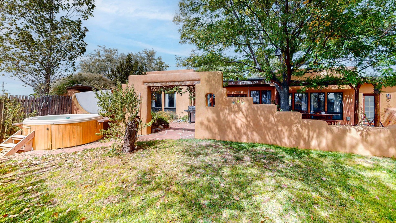 Photo of Patio Balcony in Taos
