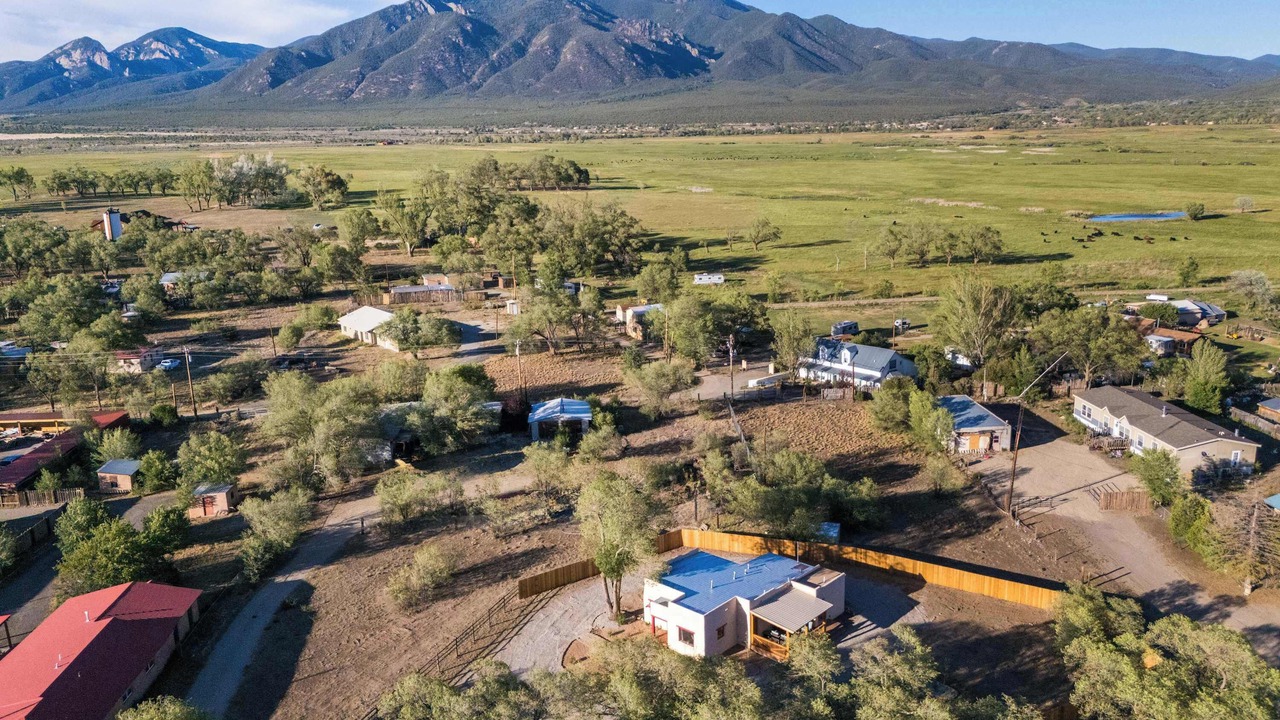 Photo of Others in Taos